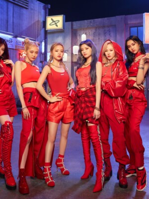 Everglow -77.82X-78.29 Teaser 2 Group Everglow -77.82X-78.29 Teaser 2 Group
