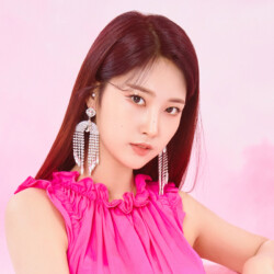 EVERGLOW Sihyeon 77.82X 78.29 LA DI DA Concept EVERGLOW Sihyeon 77.82X 78.29 LA DI DA Concept