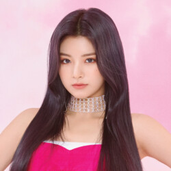 EVERGLOW Yiren 77.82X 78.29 LA DI DA Concept EVERGLOW Yiren 77.82X 78.29 LA DI DA Concept