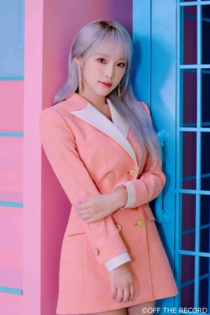 IZ*ONE Twelve Teaser Yena IZ*ONE Twelve Teaser Yena