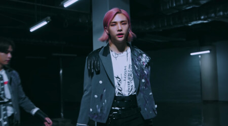 Stray Kids Hyunjin Back Door
