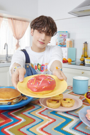 TXT Hueningkai Blue Hour Concept / Teaser R Hueningkai TXT Blue Hour Concept