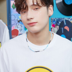 TXT Hueningkai Blue Hour Concept / Teaser R Hueningkai TXT Blue Hour Concept