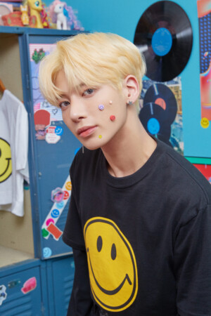 TXT Taehyun Blue Hour Concept / Teaser R Taehyun TXT Blue Hour Concept