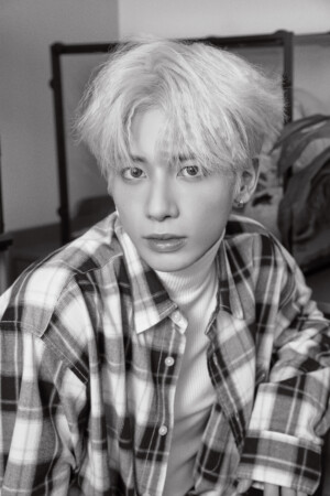 TXT Taehyun Blue Hour Concept / Teaser R Taehyun TXT Blue Hour Concept