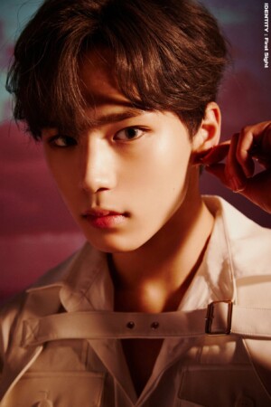 WEi Junseo Identity: First Sight Teaser WEi Junseo Identity: First Sight Teaser
