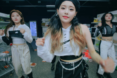 Chuu LOONA Why Not