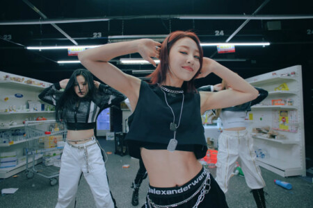 Yves LOONA Why Not