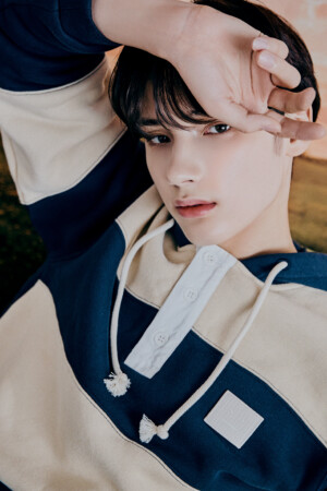 Hueningkai TXT Minisode 1: Blue Hour ΑR Teaser Hueningkai TXT Minisode 1: Blue Hour ΑR Teaser