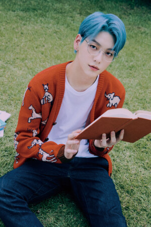 Soobin TXT Minisode 1: Blue Hour ΑR Teaser Soobin TXT Minisode 1: Blue Hour ΑR Teaser