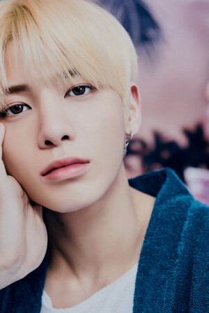 Taehyun TXT Minisode 1: Blue Hour ΑR Teaser Taehyun TXT Minisode 1: Blue Hour ΑR Teaser