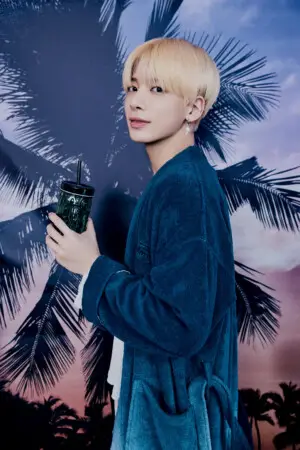 Taehyun TXT Minisode 1: Blue Hour ΑR Teaser Taehyun TXT Minisode 1: Blue Hour ΑR Teaser