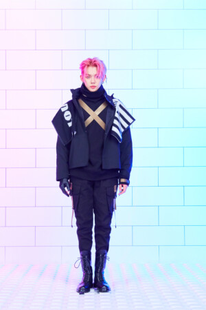 TXT Yeonjun Minisode 1: Blue Hour VR Teaser TXT Yeonjun Minisode 1: Blue Hour VR