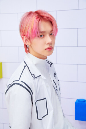 TXT Yeonjun Minisode 1: Blue Hour VR Teaser TXT Yeonjun Minisode 1: Blue Hour VR