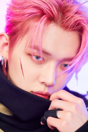 TXT Yeonjun Minisode 1: Blue Hour VR Teaser TXT Yeonjun Minisode 1: Blue Hour VR