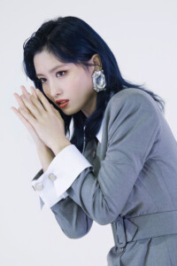 Momo Twice Eyes Wide Open Jacket Shooting Momo Twice Eyes Wide Open Jacket Shooting