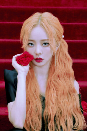 Vivi LOONA 12:00 Concept Vivi LOONA 12:00 Concept