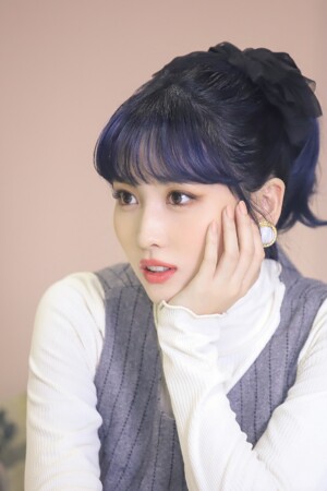 Momo Twice Wide Open Retro Concept Momo Twice Wide Open Retro Concept