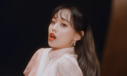 Chuu Loona Star