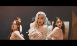 Kim Lip Loona Star