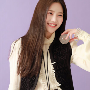 Oh My Girl Hyojung Bazaar Korea February 2021 Backstage Hyojung Oh My Girl Bazaar Korea February 2021 Backstage