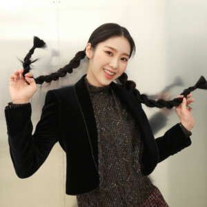 Oh My Girl Jiho Bazaar Korea February 2021 Backstage Jiho Oh My Girl Bazaar Korea February 2021 Backstage