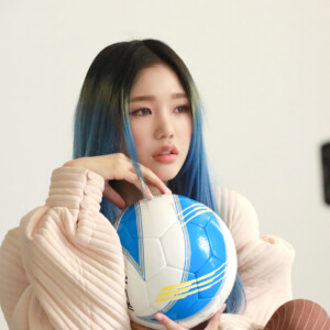 Oh My Girl Mimi Bazaar Korea February 2021 Backstage Mimi Oh My Girl Bazaar Korea February 2021 Backstage