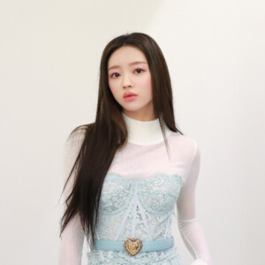 Oh My Girl Yooa Bazaar Korea February 2021 Backstage Yooa Oh My Girl Bazaar Korea February 2021 Backstage