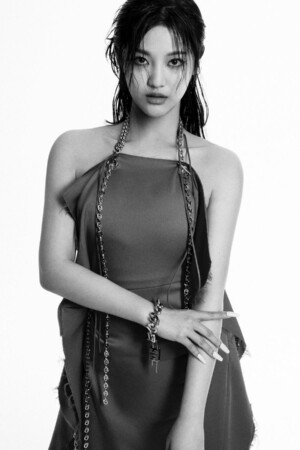 aespa Ningning Givenchy Ambassador 2021 aespa Ningning Givenchy Ambassador 2021