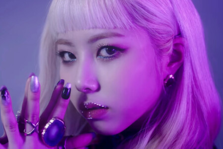 Purple Kiss Ireh Ponzona