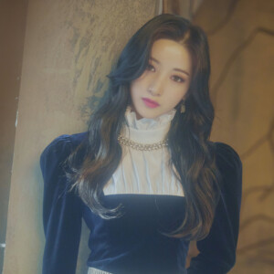 Purple Kiss Yuki Into Violet / Ponzona Concept Purple Kiss Yuki Into Violet / Ponzona Concept