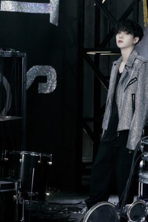 BTS SUGA MAP OF THE SOUL ON:E CONCEPT PHOTOBOOK Route Youth-Hope_1 BTS SUGA MAP OF THE SOUL ON:E CONCEPT PHOTOBOOK Route Youth-Hope_1