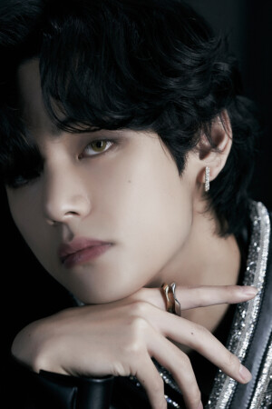 BTS V MAP OF THE SOUL ON:E CONCEPT PHOTOBOOK Route Youth-Hope_1 BTS V MAP OF THE SOUL ON:E CONCEPT PHOTOBOOK Route Youth-Hope_1
