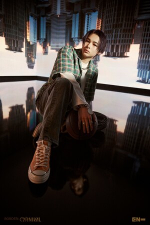 Ni-Ki ENHYPEN Border: Carnival Teaser Down Ni-Ki ENHYPEN Border: Carnival Teaser Down