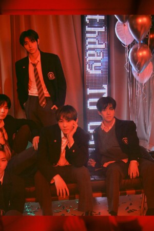 ENHYPEN Border: Carnival Teaser HYPE Group ENHYPEN Border: Carnival Teaser HYPE Group