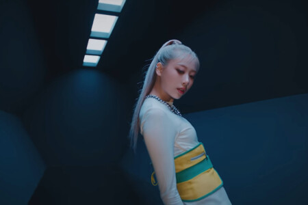 Yewon HOT ISSUE