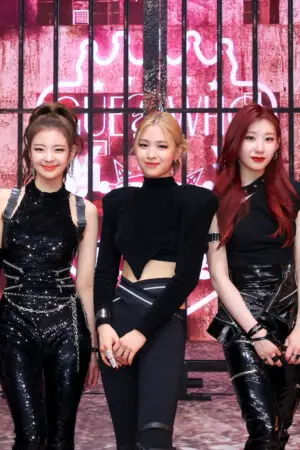 ITZY Guess Who Showcase Group ITZY Guess Who Showcase Group