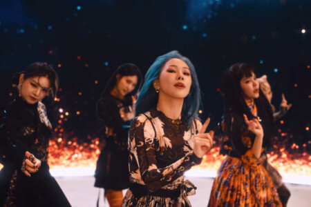 EVERGLOW Mia First
