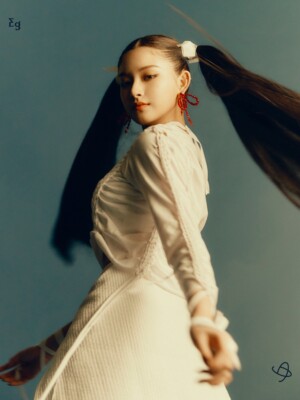 Yiren EVERGLOW Last Melody Teaser 2 Yiren EVERGLOW Last Melody Teaser 2