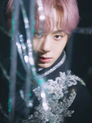 ONEUS Hwanwoong Binary Code / Black Mirror Concept ONEUS Hwanwoong Binary Code / Black Mirror Concept