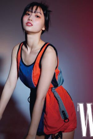 Twice Momo W Korea May 2021 - Onitsuka Tiger Momo W Korea May 2021
