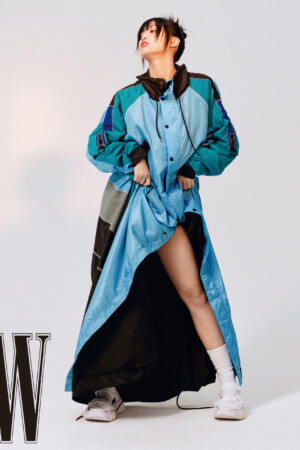 Twice Momo W Korea May 2021 - Onitsuka Tiger Momo W Korea May 2021
