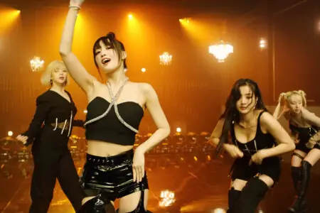 TWICE Momo Perfect World TWICE Momo Perfect World