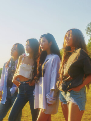 MAMAMOO WAW Concept Group MAMAMOO WAW Concept Group