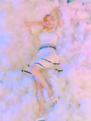 Taeyeon Weekend Teaser 2 Taeyeon Weekend Teaser 2