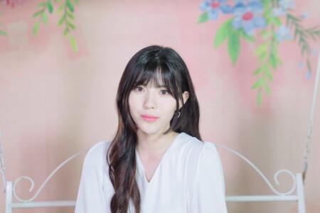 GIRLKIND Ellyn Good Vibes Only