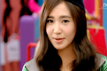 Yuri Girls' Generation Gee