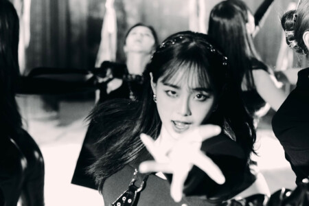 Chuu Loona PTT (Paint The Town) Chuu Loona PTT