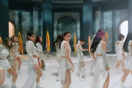 Hyunjin Loona PTT (Paint The Town) Hyunjin Loona PTT