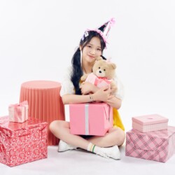 Han Dana Girls Planet 999 Han Dana Girls Planet 999